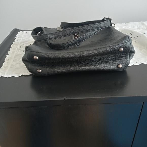 Valerie Stevens mini black pocketbook also with a long strap. - Picture 4 of 8